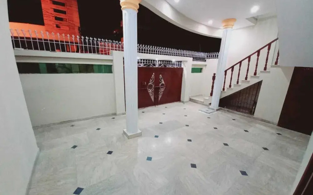 Royal Hotel