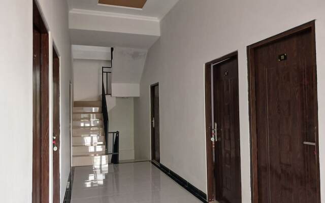 Super OYO 93085 Homy Stay Syariah