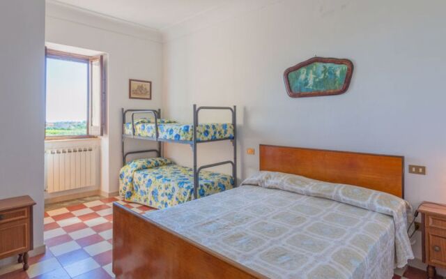 Borgo Agrituristico Il Pino (ONA200)