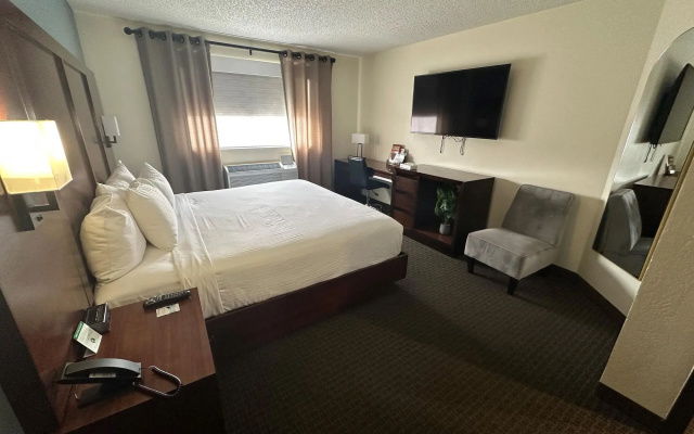 Red Feather Lodge - Image 6