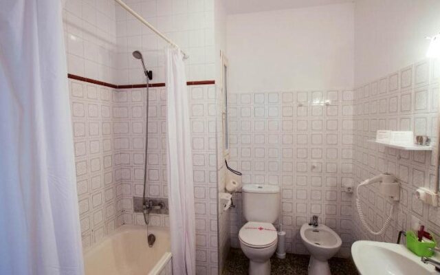 Hostal Restaurant s'Algaret