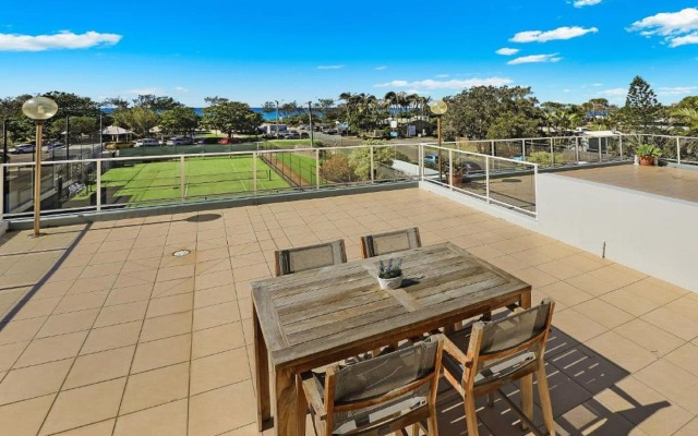 Elouera Tower Beachfront Apartments