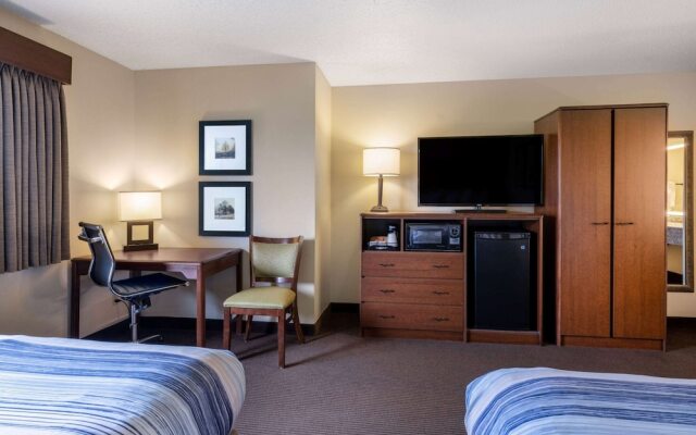 AmericInn Two Harbors