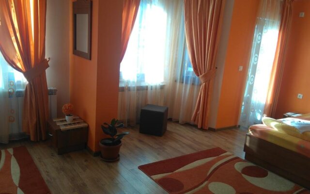 Guest House H Dzhogolanov