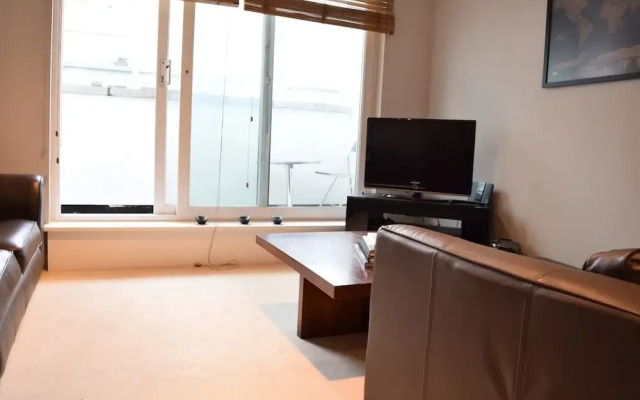 Lovely 2 Bedroom Apartment in Putney