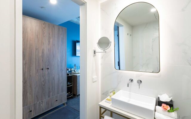 The Muse Christchurch, Art Hotel