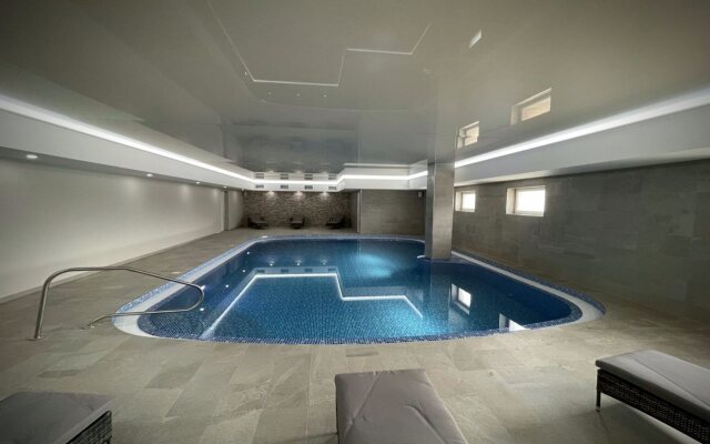 Lazensky Hotel Pyramida I