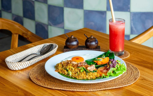 Ubud Glassy Villa by Pramana Villas