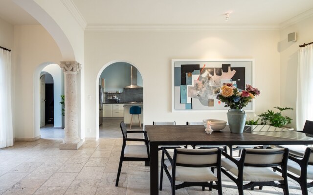 HOLT Magnificent 6BR Villa in Malanquin Golf Club