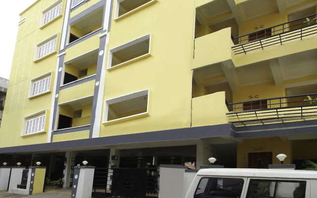 2006 Apartment Begumpet