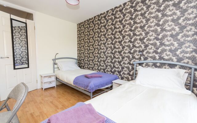 Salisbury Court City Central by BHR Apartments