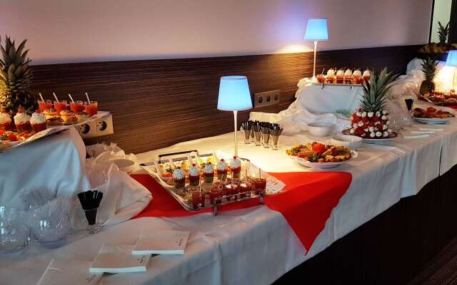 Golden Tulip Pornic Suites