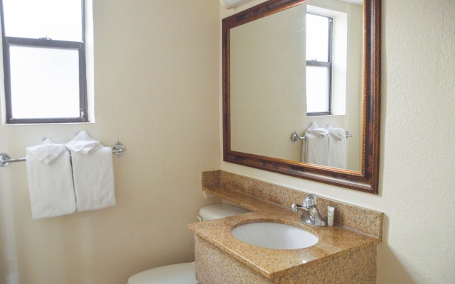 La Bella Oceanfront Inn