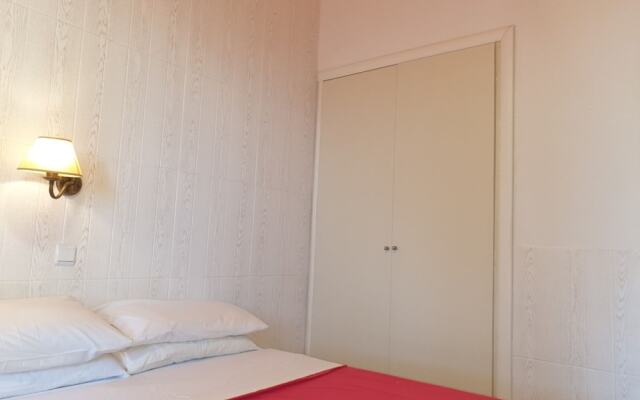 Studio Quiet And Peaceful And Very Relaxing With Kitchen, Shared Pool and Ac