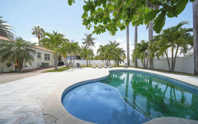 Hollywood Beach Bliss Villa Sleeps 10