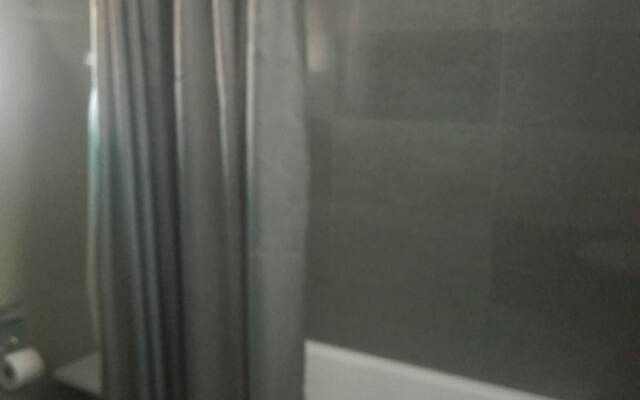Neocourts Hotel