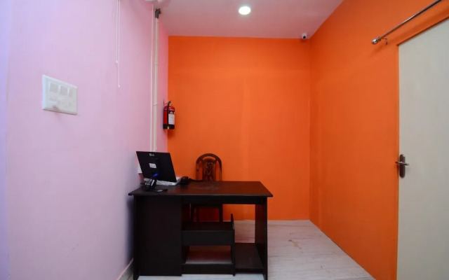 OYO 30742 Amita Guest House