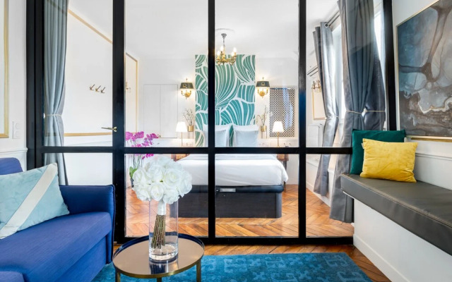 Merveil Luxury Suites - Royale - Saint Honore view