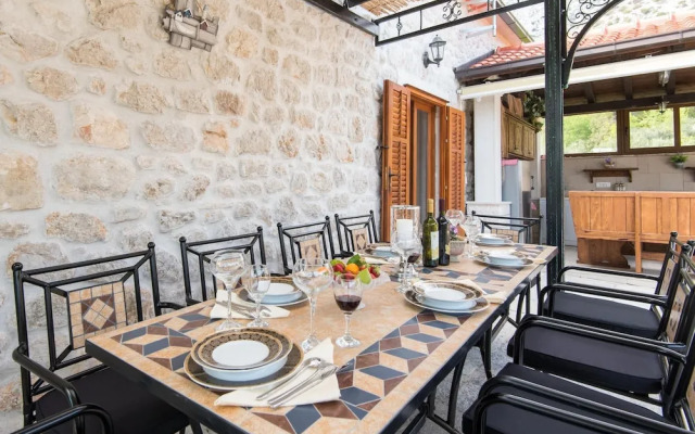Villa Andro