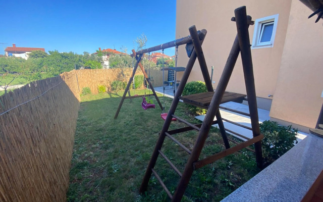 Apartment Ari - Pula, cozy with roof terrace