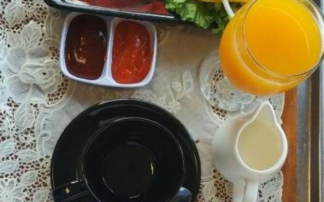 Roosseno Plaza Serviced Apartment