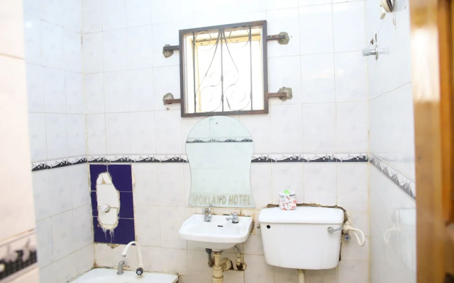 Mokland Hotel and Suites