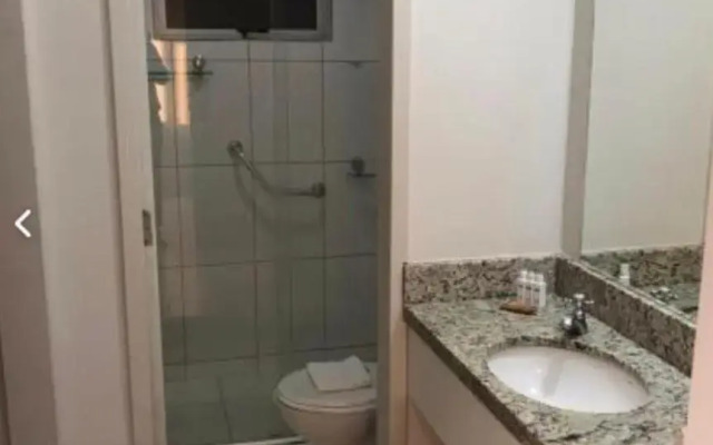 Lagoa Quente Flat Service -512B