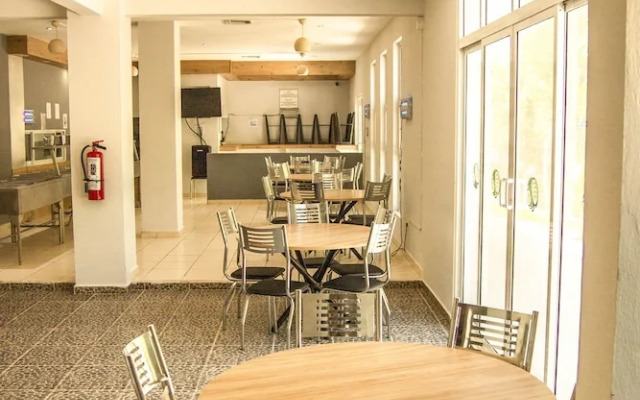 Cancun Tennis Inn