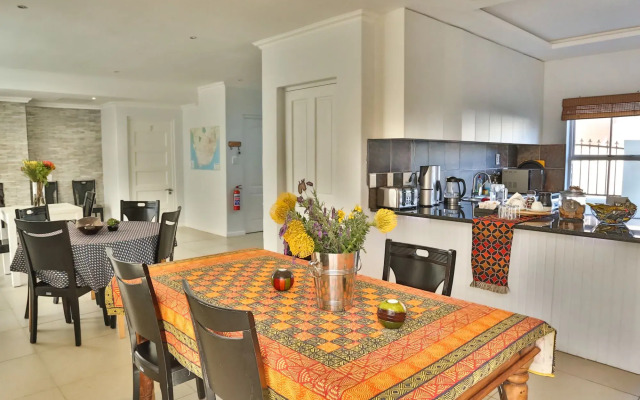 Abington Manor - Fish Hoek Guesthouse
