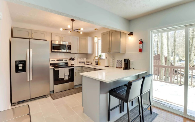 Modern Tobyhanna Home Near Lake Carobeth!