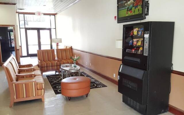 Red Carpet Inn & Suites