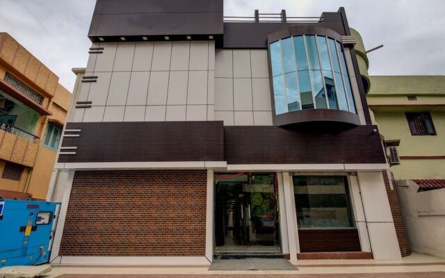 OYO 29204 Hotel Blue Sapphire