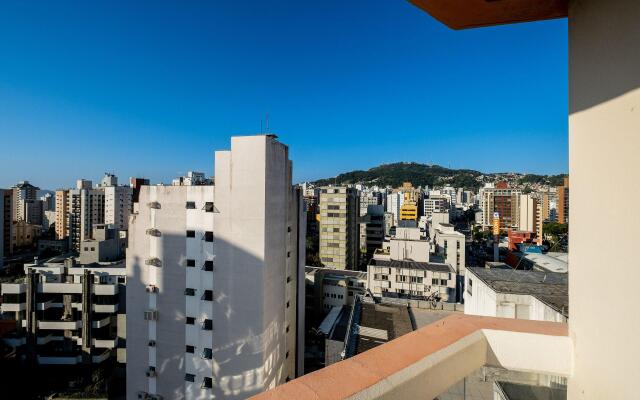 Lindo apto no centro Florianópolis RBH806