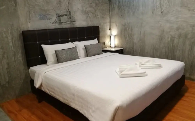T4 Hotel Sisaket