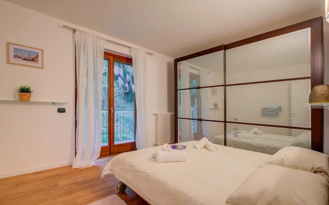 Lenni Apart Swimming Pool and Lake