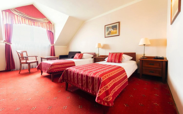 Hotel Zubrówka Bialowieza