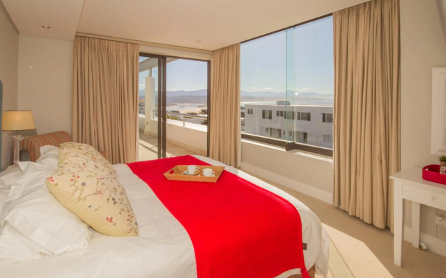 Apartment A Upper Deck