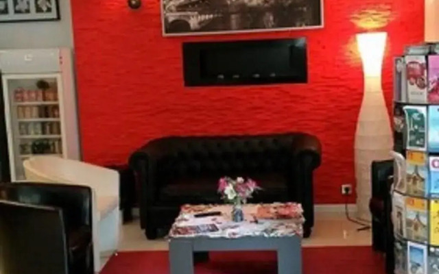 Hotel La Perle Montparnasse