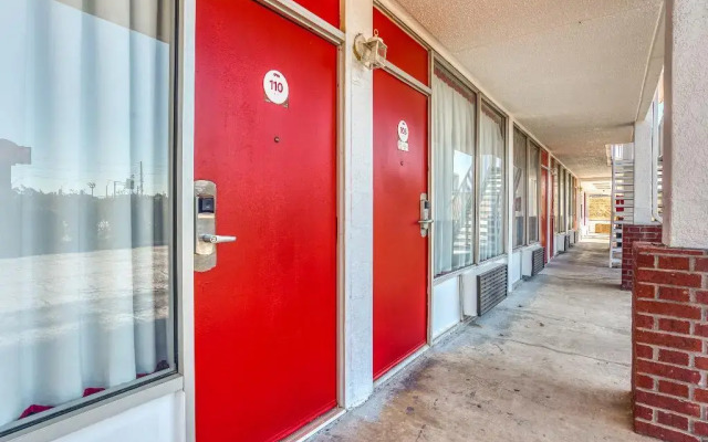 OYO Hotel Waco University Area/ I-35
