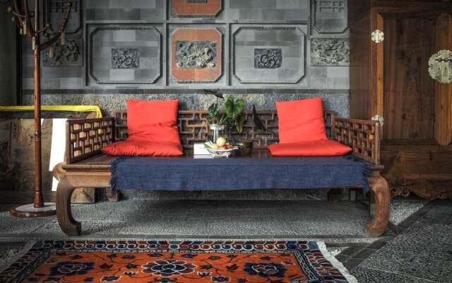 YangLiPing Art Hotel