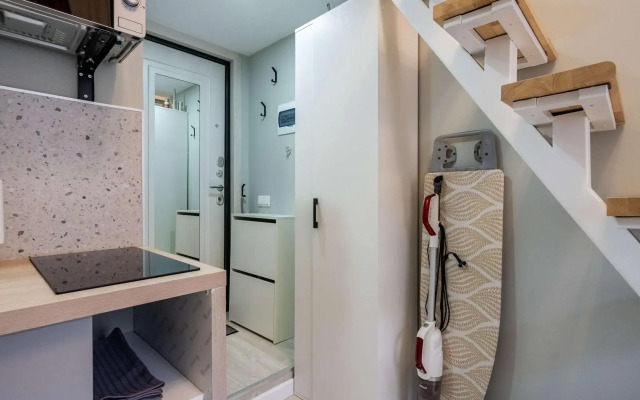 Метры в центре на улице Восстания 40