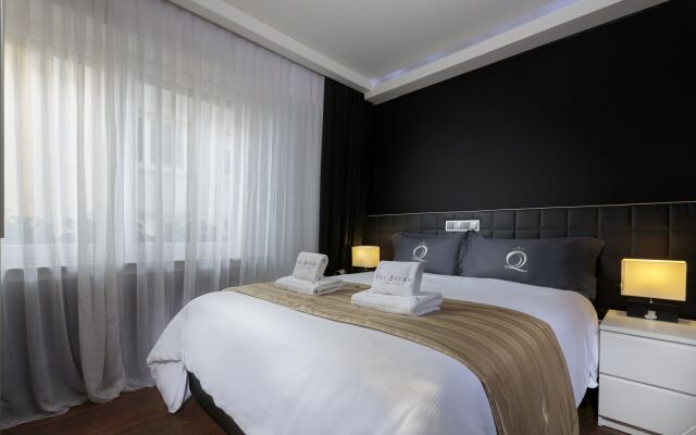 The Queen Luxury Apartments - Villa Medici