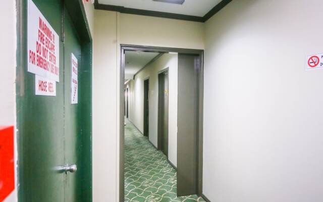 OYO 563 Jockey Lodge Hotel