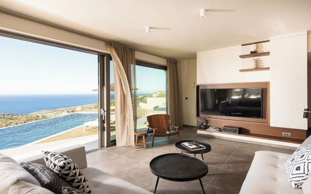 A Bespoke Villa in Kokkino Horio
