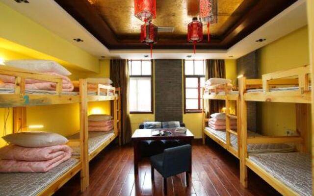 Qingdao Dragon Youth Hostel