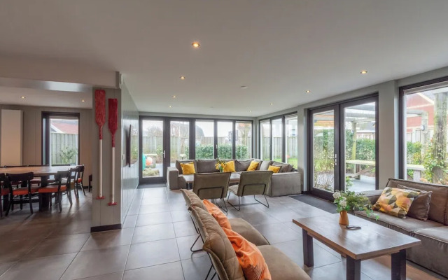Spacious 22 Persons Holiday Home in Callantsoog