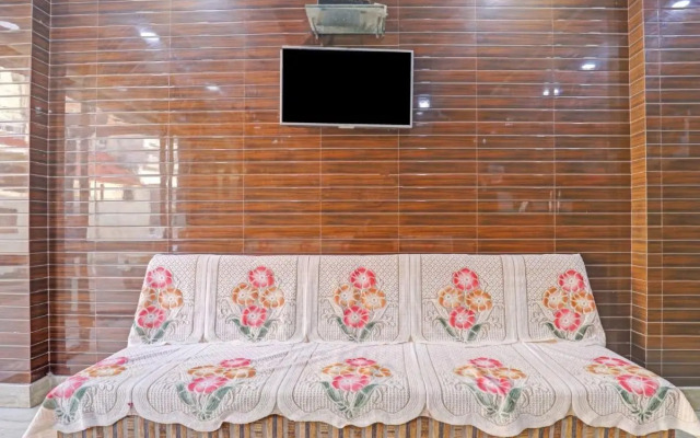OYO 84081 Hotel Suhani Katra