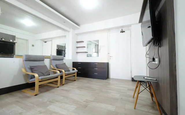 Spacious Apartment at Green Bay Pluit