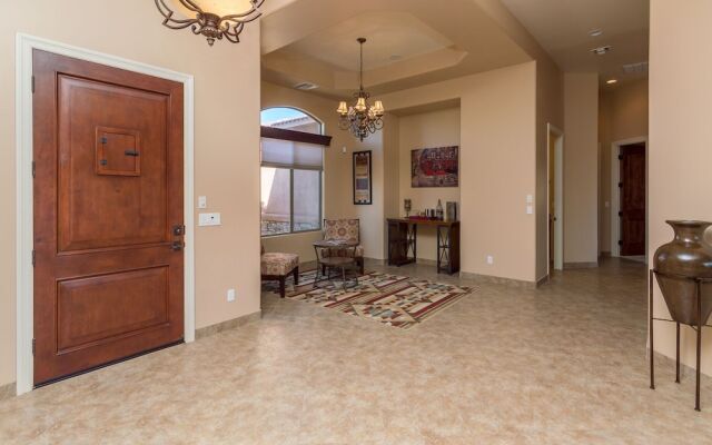 Casa Vista 4 Bedroom Home by RedAwning