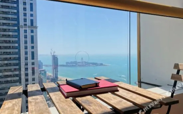 At the Top Hostel Dubai